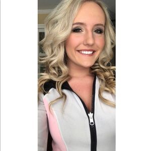 Meet your Posher, Addy